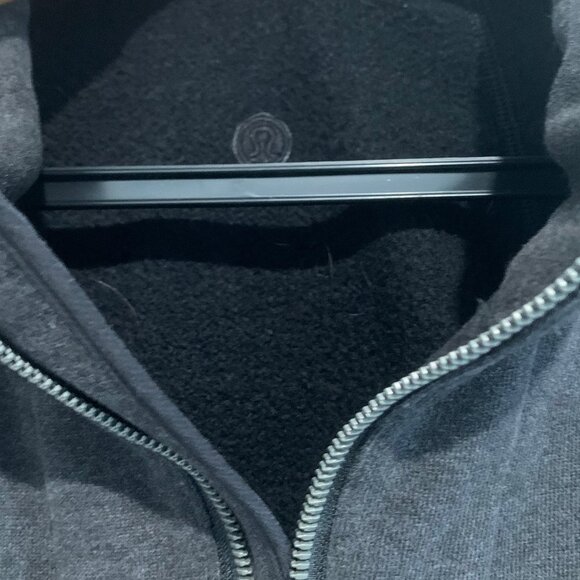 Lululemon Dark Grey Men Jacket with Pockets Size L - Picture 6 of 15